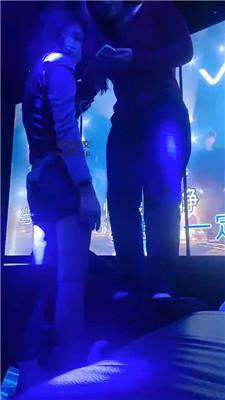 高兴儿双S-KTV公开处刑贱奴下双视角版 bf49164