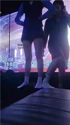 高兴儿双S-KTV公开处刑贱奴下双视角版 bf49164