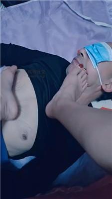 朝朝近距离-裸足狂舔 bf49156