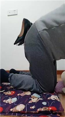 思纯性感黑丝高跟踩虐/sp JS250108-9