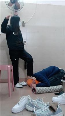 奇了怪了酸臭玉足碾压踩/鞭打 JS250107-20