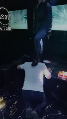 淡颜KTV-踩踏喂食/短靴踩踏/骑马骑脖双视角版 bf49107