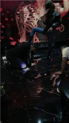 淡颜KTV-踩踏喂食/短靴踩踏/骑马骑脖双视角版 bf49107