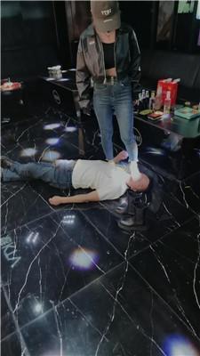 淡颜KTV-踩踏喂食/短靴踩踏/骑马骑脖双视角版 bf49107