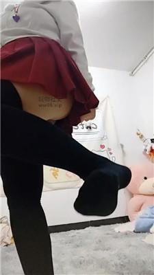 广西木木可爱女主-强制舔卫生巾/骑狗背 JS250107-28