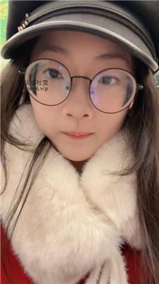 狗哥路边开发素人S-皮鞋白袜虐 bf49136