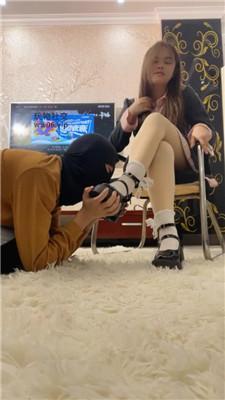 小菀可爱妹妹S-皮鞋白袜踩虐哥哥 JS250105-14