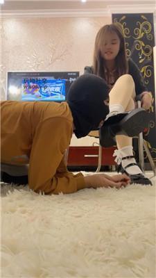 小菀可爱妹妹S-皮鞋白袜踩虐哥哥 JS250105-14