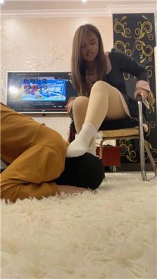 小菀可爱妹妹S-皮鞋白袜踩虐哥哥 JS250105-14