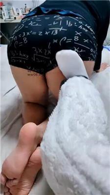 小羊咩咩皮带抽打/白袜踩虐 JS250105-17