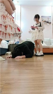 乐乐双S-捆绑白袜塞嘴虐打 JS250103-34