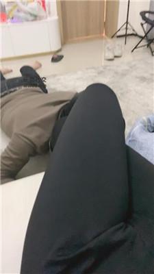 小渔情侣仔仔细细舔脏长靴白袜 JS250103-32