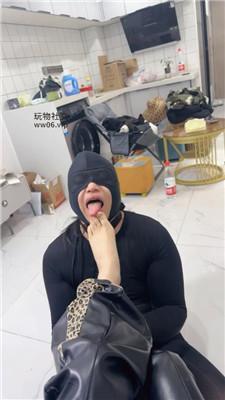 素人挖掘机皮裤女神骑马转胯/全体重踩踏 bf48986