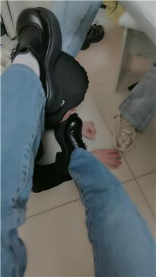 文文文桌底视角-双素人S-脏鞋蹂躏踩 JS250116-19