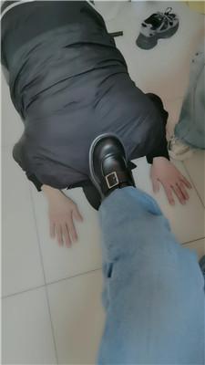 文文文桌底视角-双素人S-脏鞋蹂躏踩 JS250116-19