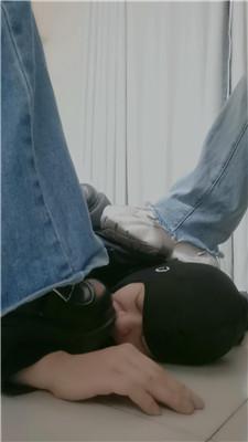 文文文桌底视角-双素人S-脏鞋蹂躏踩 JS250116-19