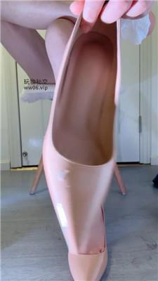 木万滚进来 250114-18