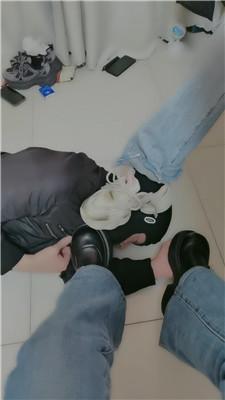 文文文文双S-桌底视角-黑鞋白鞋蹂躏踩 JS250116-13