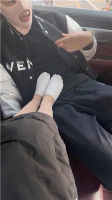 狗哥开发素人车内调-白船袜辱/抽耳光 JS250114-6