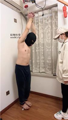 水凝吊绑贱奴重度虐打踢踹 JS250114-1