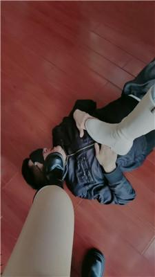 文文文文双S-黑白长靴素人暴力踢踹 JS250113-41