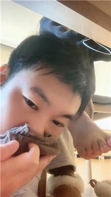 胖虎沉浸式-舔素人的脚丫 JS250114-4