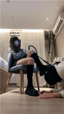 九月狂抽耳光/跪舔长靴网袜/鞭打/喂口水/脚喂食滴蜡 bf48333
