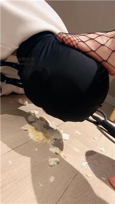 九月狂抽耳光/跪舔长靴网袜/鞭打/喂口水/脚喂食滴蜡 bf48333