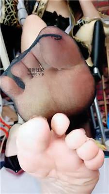 美柠短黑丝实名骂喷 250123-7