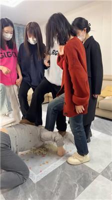 深情6S鞋底碾踩馒头喂食/群踩踏钻胯 bf49668