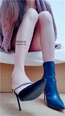 水蜜樱桃贱狗爬过来 250123-21