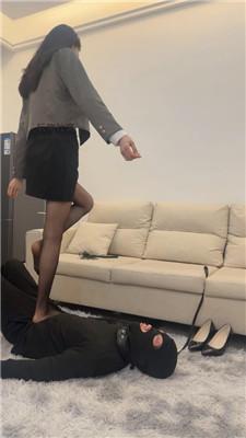 白鹭JK学姐范-连环踢裆/黑丝高跟踩/腿绞 bf49663