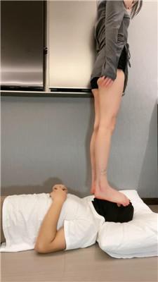 狸狸第一视角舔脚/全体重踩脸 bf49669