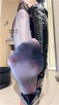 玥樾靴子灯 250120-18