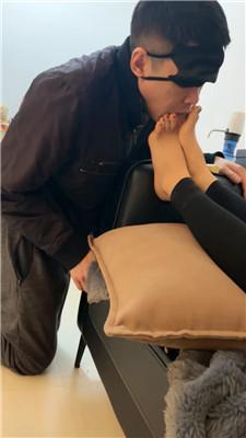 Da猫素人S-舔不好脏鞋被暴揍双视角版 JS250122-1