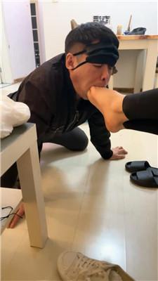 Da猫素人S-舔不好脏鞋被暴揍双视角版 JS250122-1