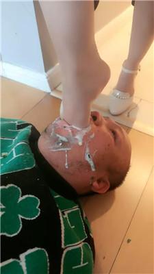 伊潼情侣奴下跪伺候-插嘴深喉双视角版 JS250122-34