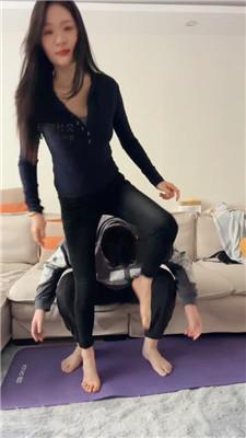 埋汰骑马骑脖/玉足踩踏 JS250122-38