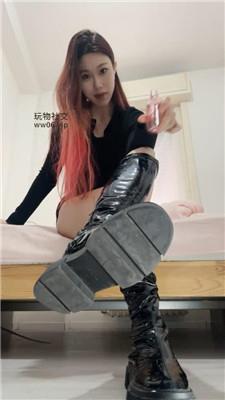 风筝盯吸香水:流鲸游戏 250121-4