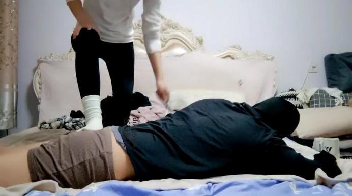 小羊咩咩骑狗背白棉袜脚踩踏 JS250122-25