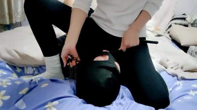 小羊咩咩骑狗背白棉袜脚踩踏 JS250122-25