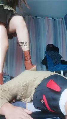 美柠重度虐乳/红短靴踩虐 JS250120-5