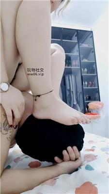 李老师沉浸式玉足狂舔/嘴叼鞋虐乳 JS250120-14