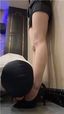 狗哥开发沐足技师-肉丝高跟踩虐 JS250120-12