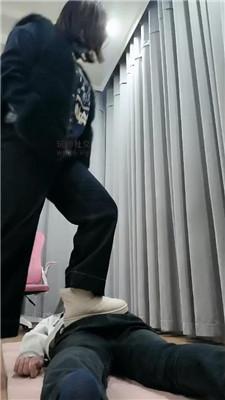 拽拽雪地靴白棉袜踩踏家奴 JS250118-25