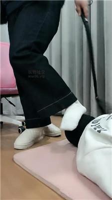 拽拽雪地靴白棉袜踩踏家奴 JS250118-25