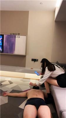 小格品尝酸臭脚丫/高跟短靴踩 JS250118-29