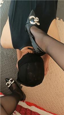 魅影铆钉黑丝高跟踩虐圈养奴下 JS250118-49