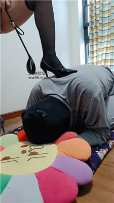 思纯性感高跟黑丝踩虐 JS250118-43