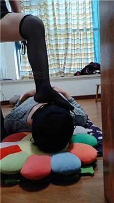 思纯性感高跟黑丝踩虐 JS250118-43